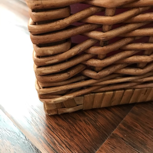 Lilly Pulitzer Wicker Wine Basket - Picture 6 of 6